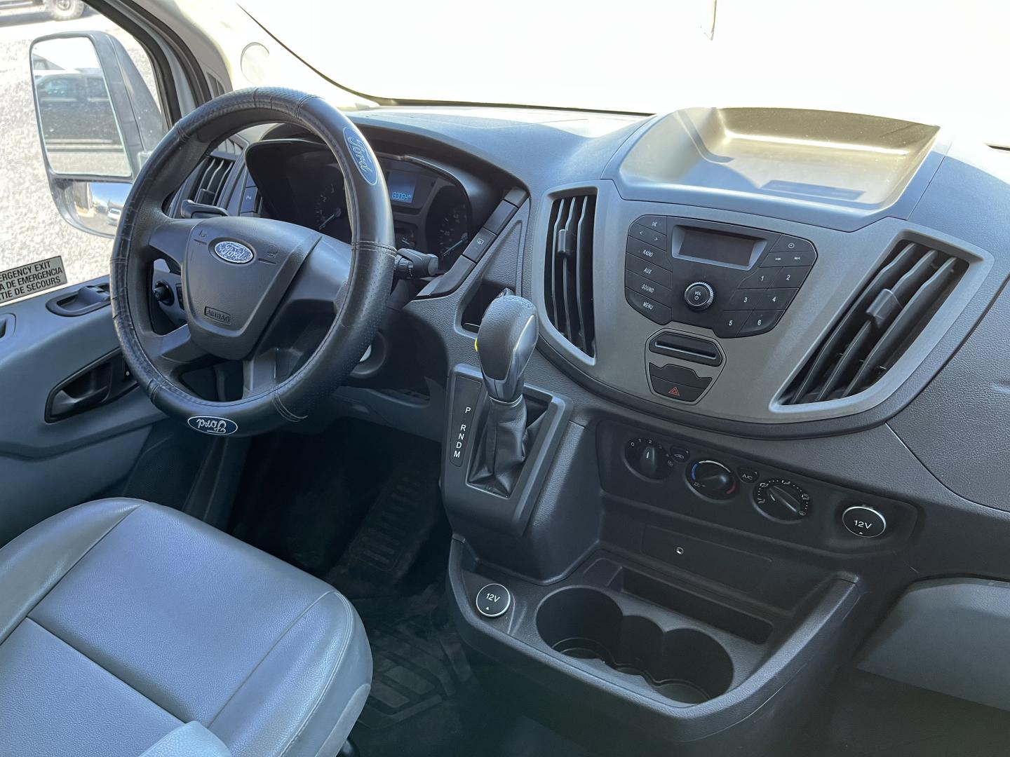 ./imagenes/INVOICE/2019/16421/CAMIONETA FORD T-350 (30).JPG